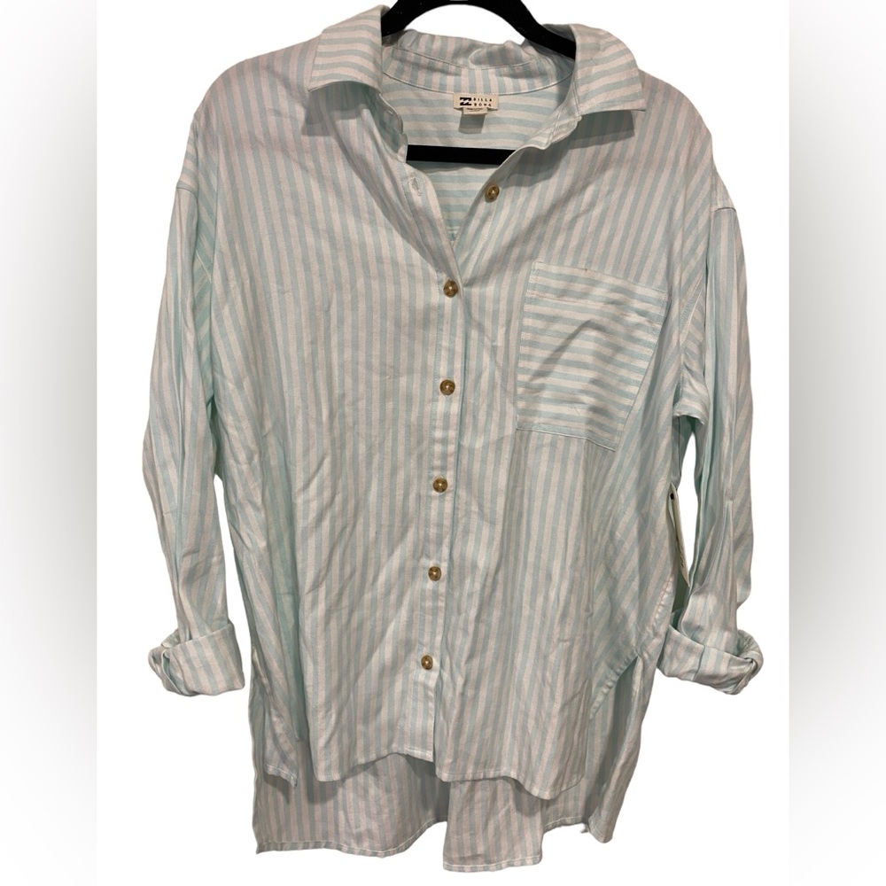 Billabong Long Sleeve Button Down Women Medium NWT!!!